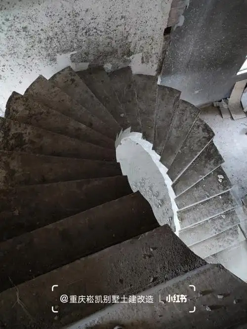 今天带大家看看混凝土的现浇旋转楼梯混凝土的楼梯的优缺点优点:更