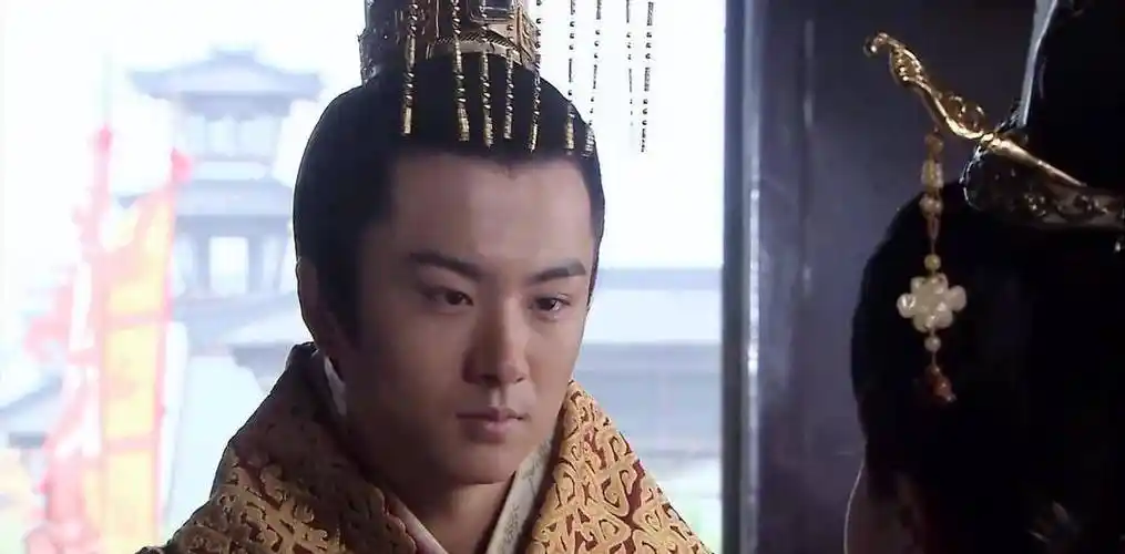 冯媛:汉朝最勇猛的妃子,敢和黑熊搏斗,却斗不过后宫女人的心_汉元帝