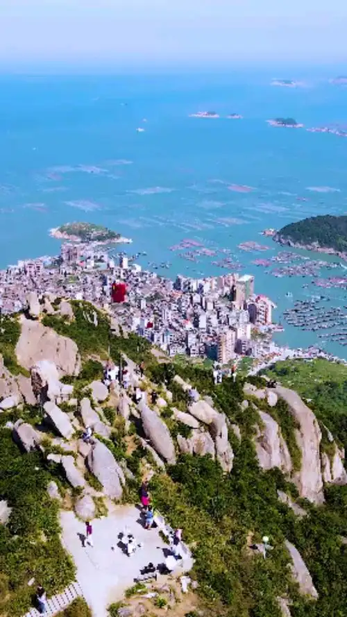 旅游进行时#这里海连着天,连江县奇达村,站在山顶眺望一望无际的大海