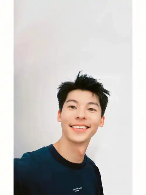 点击收获新鲜的许光汉