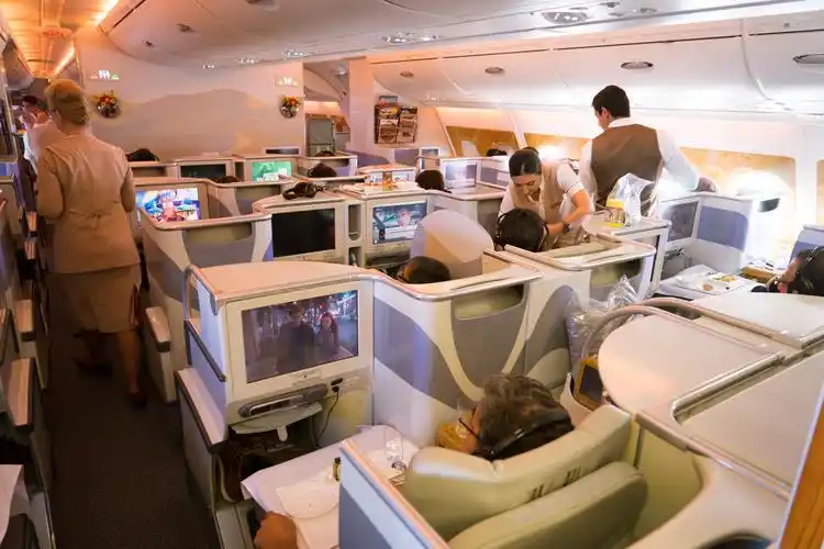 壕无疑问ek74cdgdxb阿联酋航空a380头等舱体验