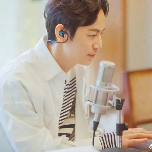 头像:何炅-星丞头像铺-话本小说网