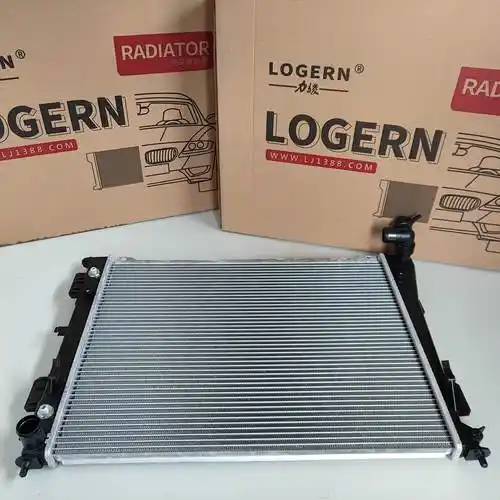 适用于现代汽车散热器水箱 sonata se l4 2.