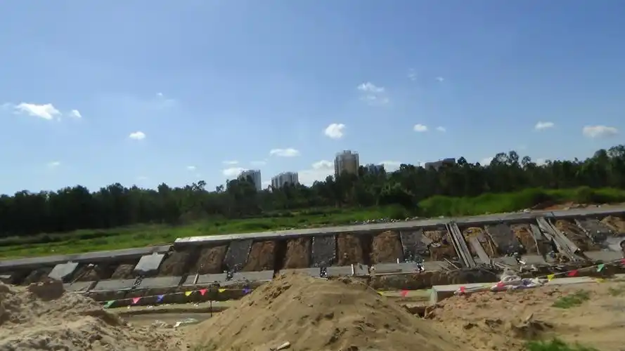 边坡支撑渗沟施工