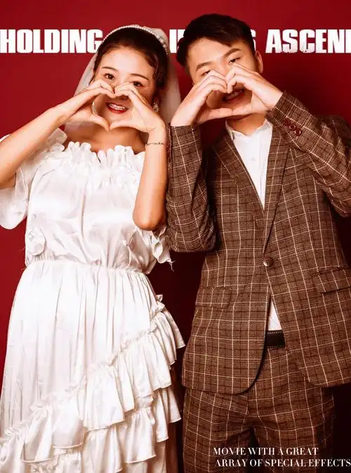 捏你nn的婚纱摄影作品《情侣照》