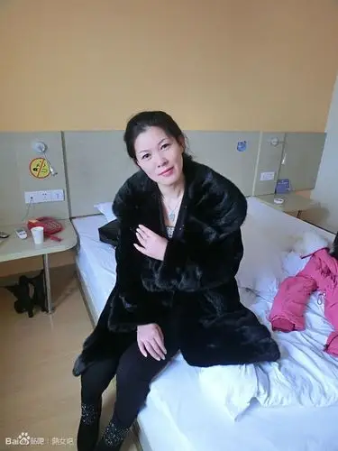 小蜗牛熟女1403集 极品 超有女人味的南京气质阿姨和她漂亮女儿_熟女