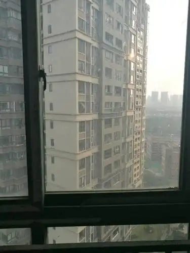 请大师帮忙解答一下啊,是不是很严重的壁刀煞呢?