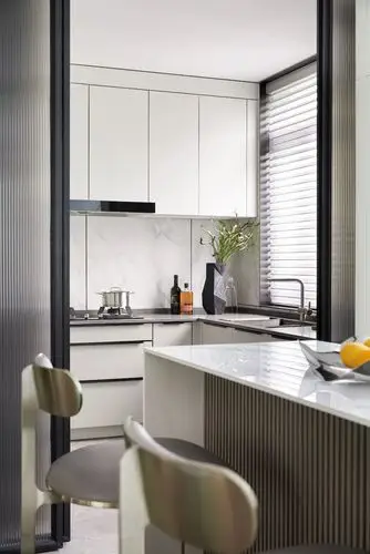 现代轻奢风格厨房装修效果图