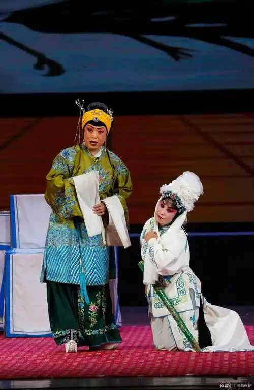 上党落子杨七娘在潞州剧院上演