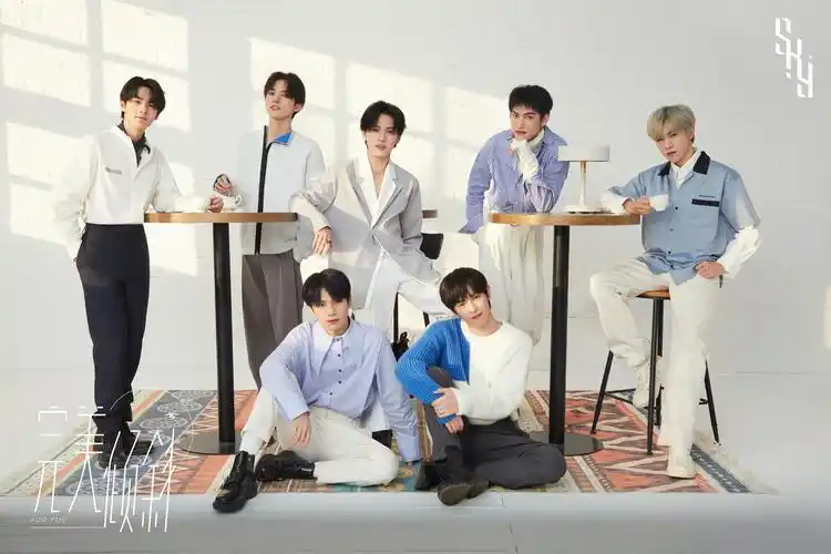 y天空少年,中国内地男子组合,由 a target="_blank" href="/item