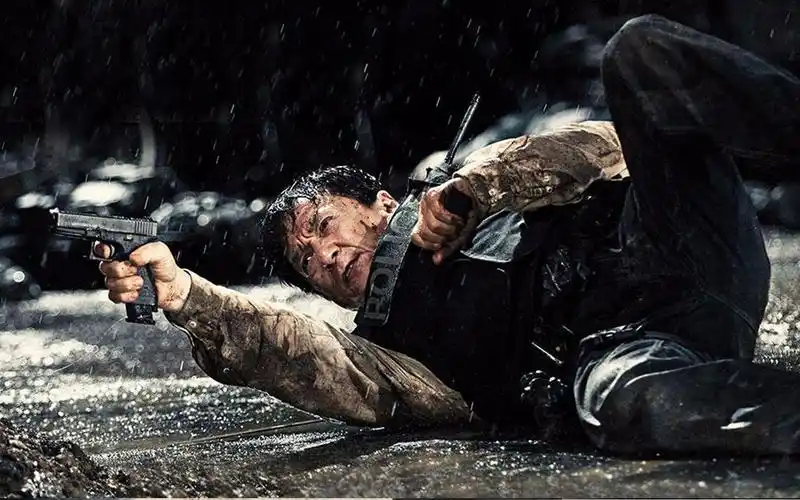 成龙《机器之血》曝国际版预告_哔哩哔哩 (゜-゜)つロ 干杯~-bilibili