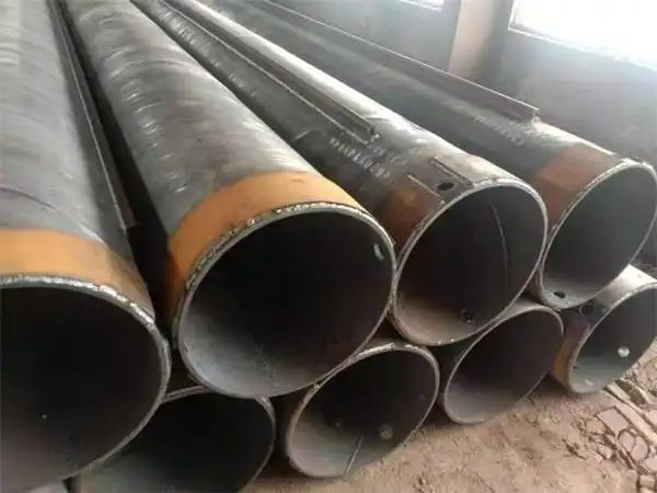 对于pc钢管桩的结构限定,使得在对活动钢管桩焊接的过程中不需要考虑