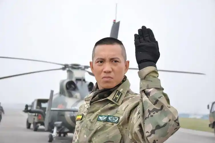 谷智鑫:34岁拍戏坠马瘫痪,女友照顾他8年,未办婚礼成终身遗憾