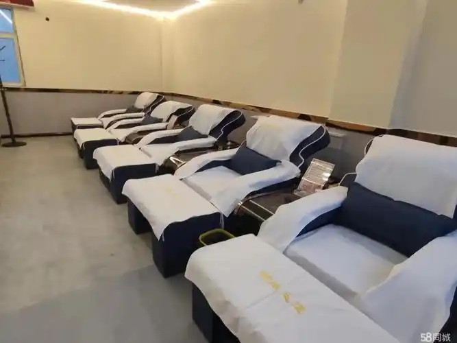 (出租) 新市区机场南区美食街足浴店旺铺出租