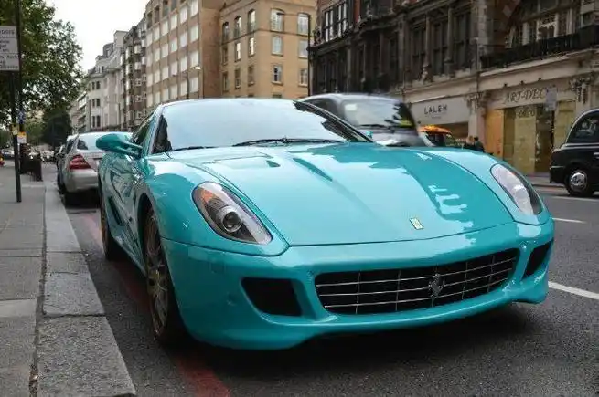 法拉利599 gtb fiorano,颜色很个性!