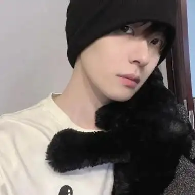 超冷酷帅气男头简单干净又很清爽 很爽朗的气质男头合集_男生头像_美