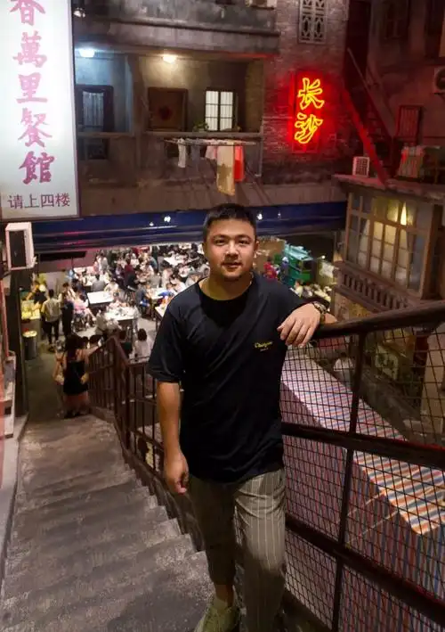 2亿做一家"龙虾店",一天排16000个号,长沙文和友有什么秘密?