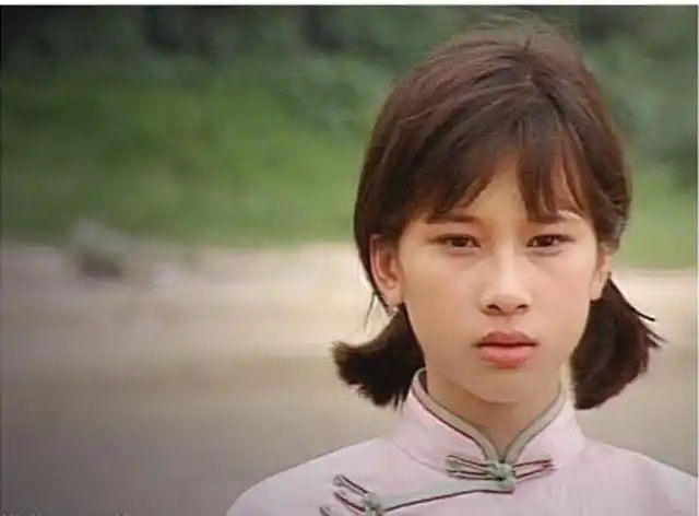 这部老港剧是僵尸剧的巅峰文颂娴小家碧玉他是最经典僵尸道长