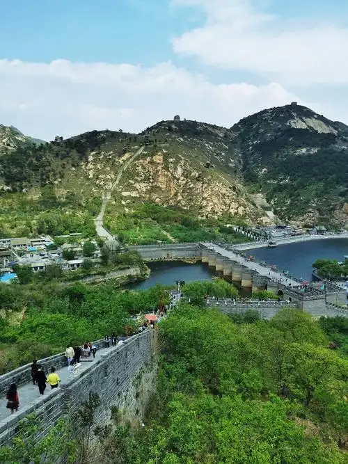 九门口长城五一期间打卡了辽宁绥中九门口长城在大光比下拍了这组照片