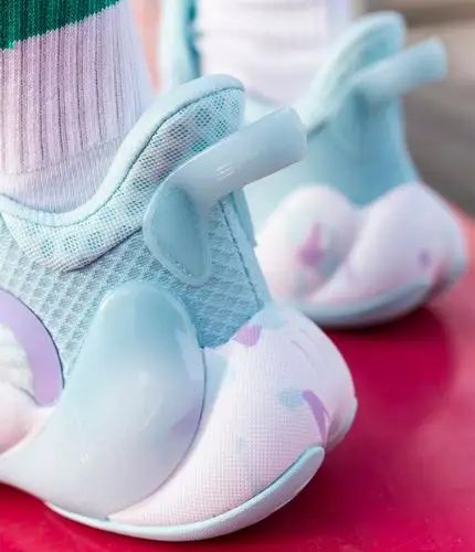 anta安踏水花3代实战球鞋气泡薄荷配色上脚实战测评