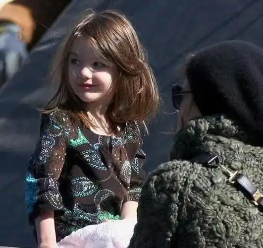 苏瑞进入青春尴尬期也很美;网友:将来会是个美女|贝小七|星二代