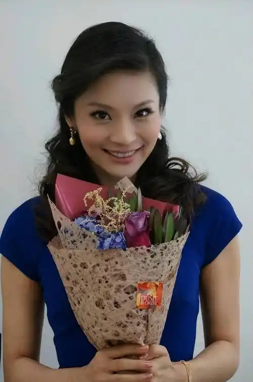 孟盛楠:从兰州走出的央视著名主持人,男友在雾中迷路了_小时候_父母