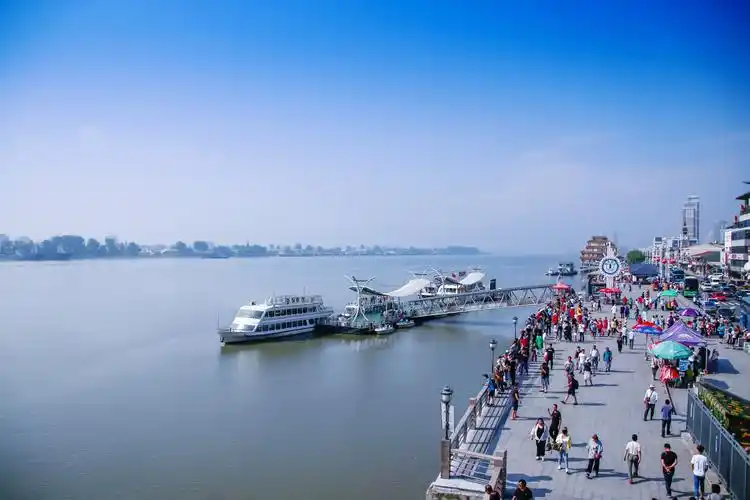 丹东鸭绿江断桥