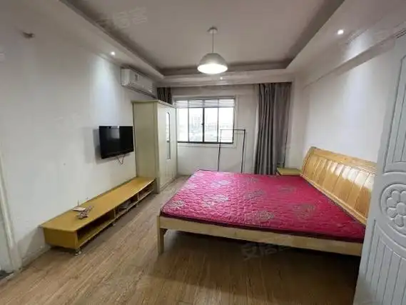 马鞍山花山印象汇和泰国际广场(商住楼)和泰公寓一室一厅出租,随时