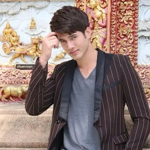 安利一个泰剧明日之星mik thongraya