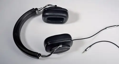 宝华韦健b&w(bowers & wilkins) p7耳机