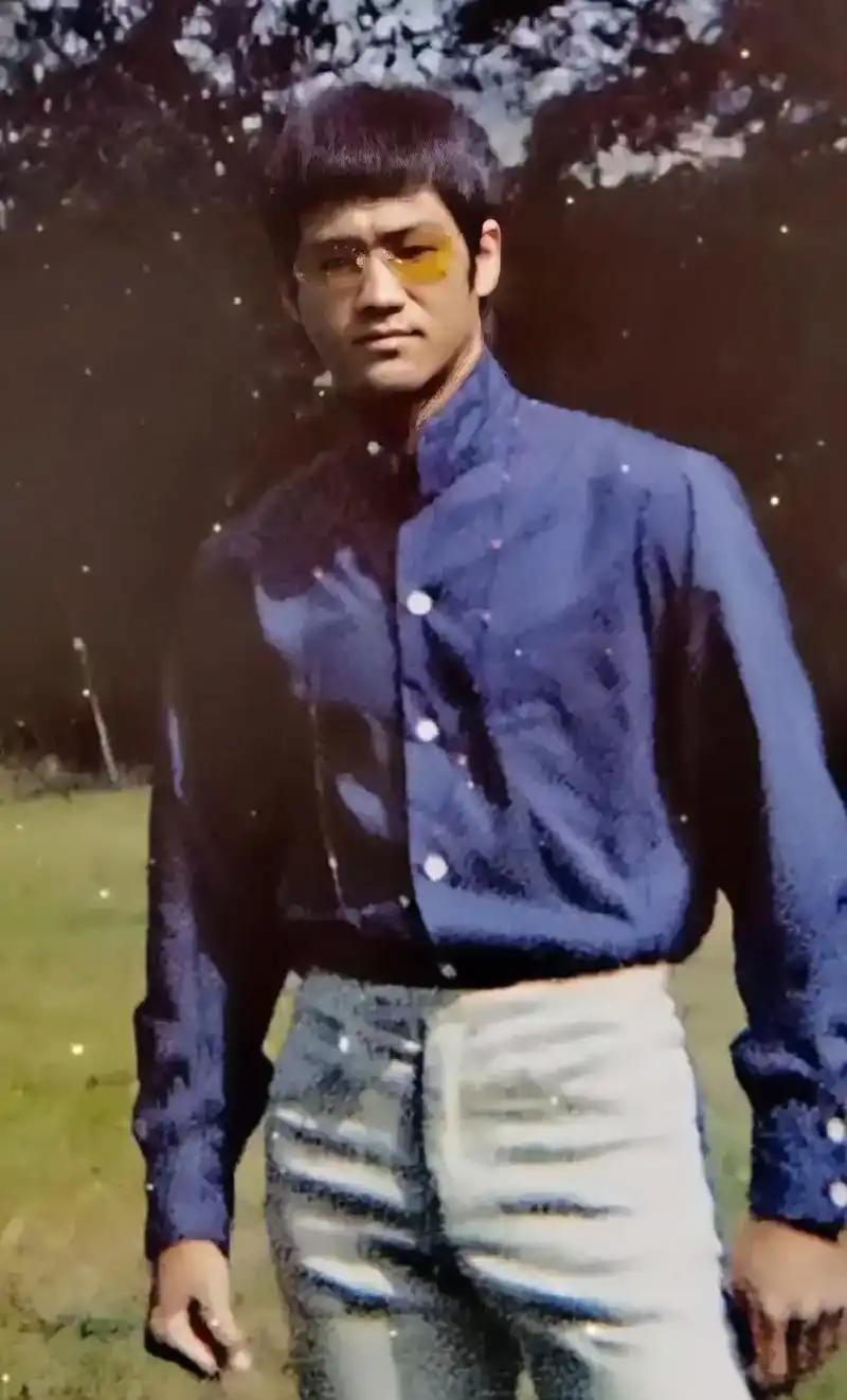 1969年,李小龍在洛杉磯贝爾區(bel   air)自購房 - 抖音