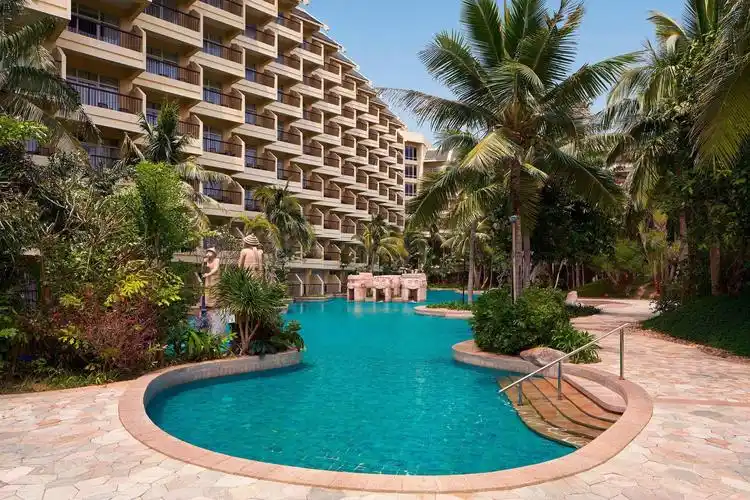 地址(在哪里):三亚喜来登度假酒店位于三亚市吉阳区亚龙湾国家旅游