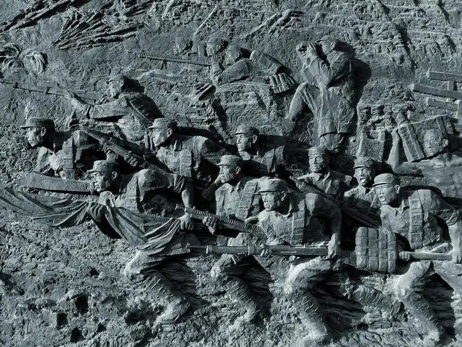 八路军作战雕塑图片我军肃清外围,为攻打离石城扫清了障碍,并且占领了