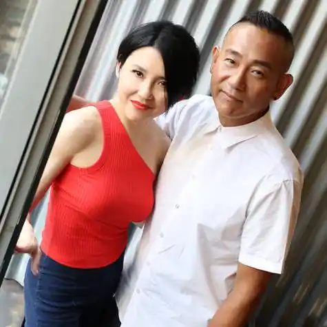 被黎姿拒爱18年后,他独居6亿豪宅:一人一狗,不要太爽_林保怡_网络