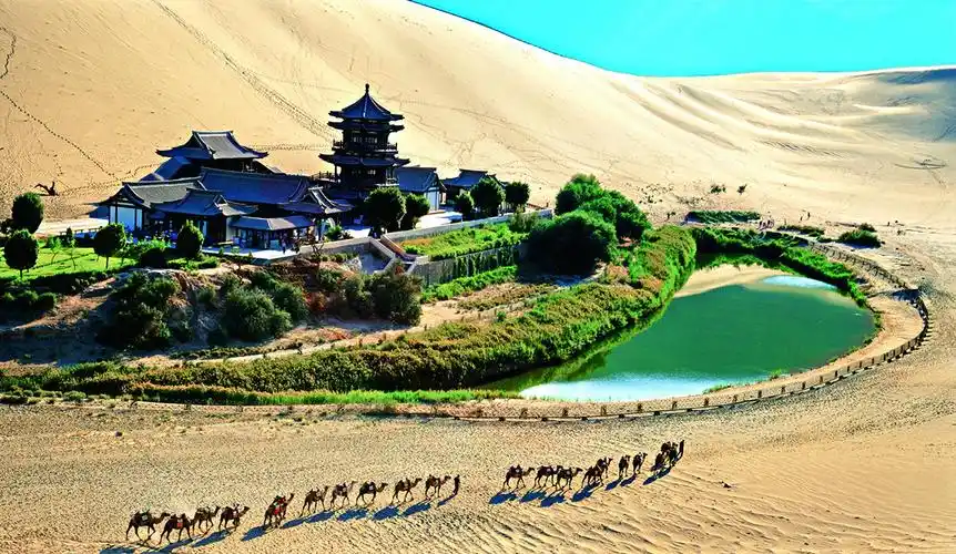 敦煌鸣沙山月牙泉金塔胡杨林瓜州锁阳城透明梦柯冰川会议期间,酒泉