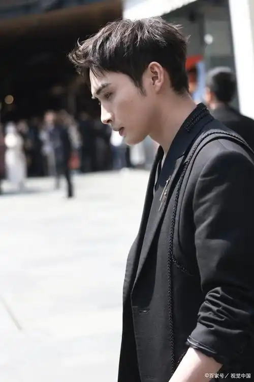 张彬彬回应人间欲霸