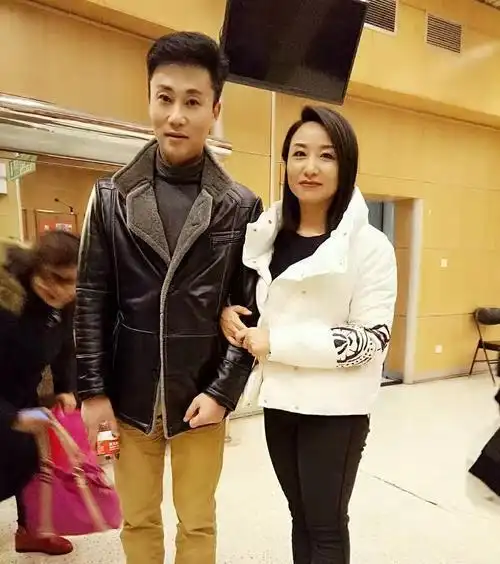 歌唱家耿为华,离婚后抱头痛哭?