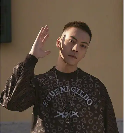 陈伟霆发型裁剪教程(陈伟霆变身tony老师)(6)