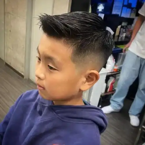 小男孩时尚短发推荐 3-6岁男童帅气发型_儿童发型 - 美发站