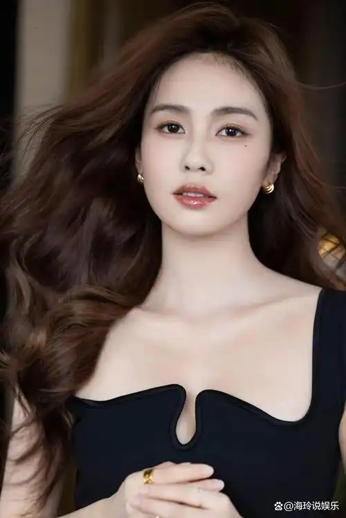 今日女神推荐:白鹿,原名白梦妍,1994年9月23日出生于江苏省常州市的她