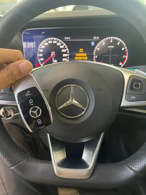 忍痛割爱奔驰e200