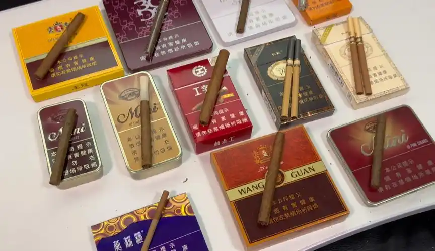 随意拼一套国产迷你小雪茄拼盘,无滤嘴和带过滤嘴的都拼,一两张随便拼