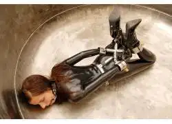 女性,女人,美女,服从,红发,胶乳,堵嘴,人物,球堵嘴,bdsm,贞操带12