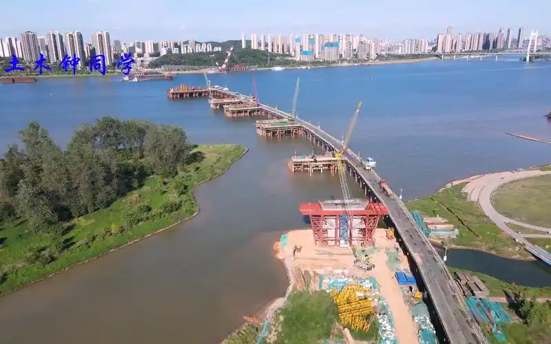 兴联路过江通道2022年8月形象进度_哔哩哔哩_bilibili