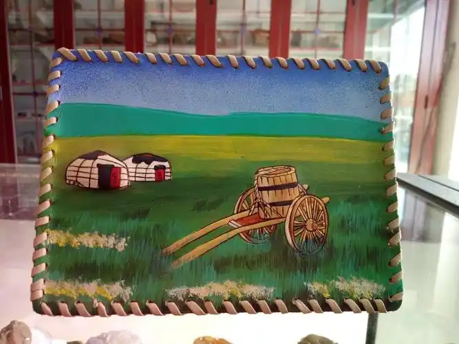 内蒙古手工艺品高档礼品皮画牛皮雕画(大图展示)