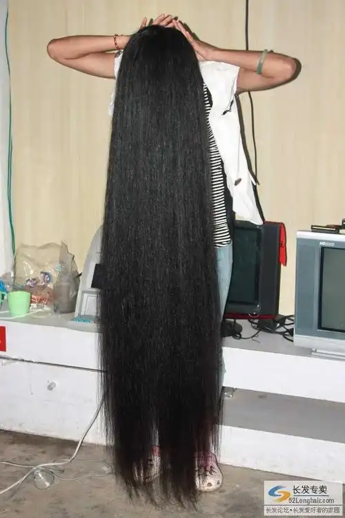 在长发女家中剪下超长发来来往往19116