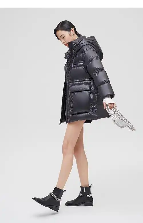 艾莱依短款羽绒服女2021年新款白鸭绒反季亮面时尚外套冬玻璃蓝15580