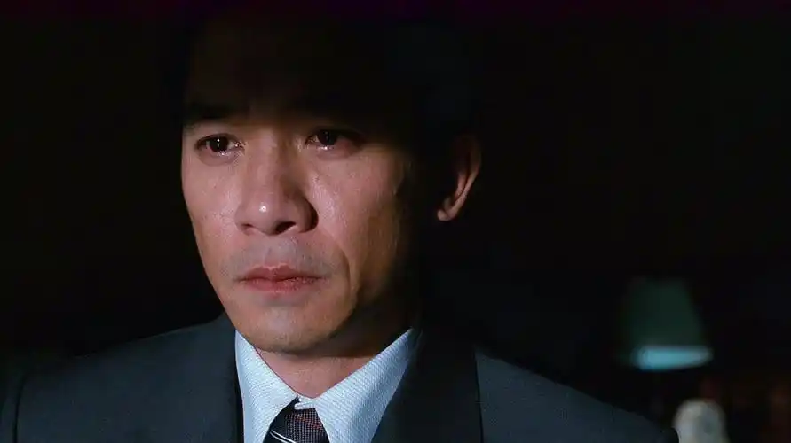 精选梁朝伟六部经典电影,颜值实力并存,影帝称号实至名归