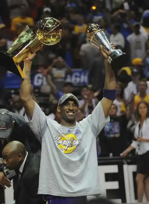 你好我的偶像叫科比61布莱恩特