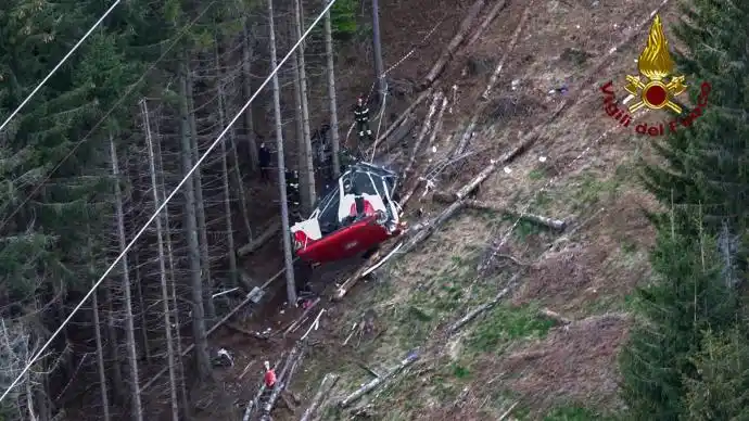 紧急制动失灵后冒险运行意大利缆车事故警方逮捕三人